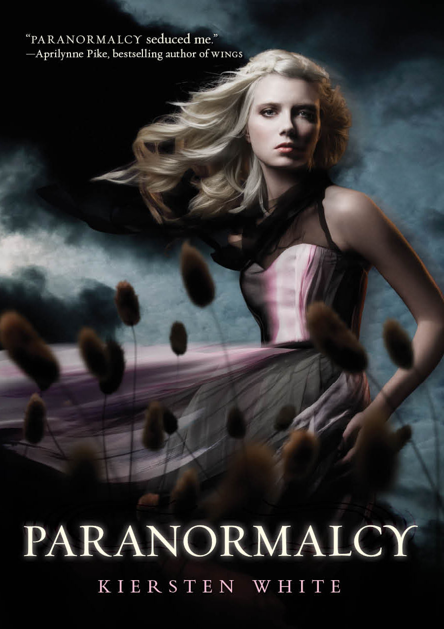 Paranormalcy by Kiersten White (Paranormalcy series book 1)
